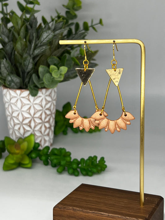 Golden Scallop Dangle with Gold Accent